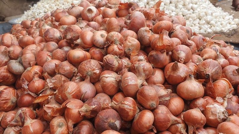 পেঁয়াজের বাজার চড়া